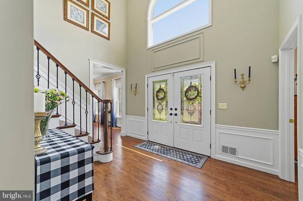16 KINGS CT, Monroe Township, NJ 08831