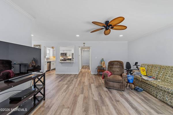 11 John Hancock Drive, Monroe, NJ 08831