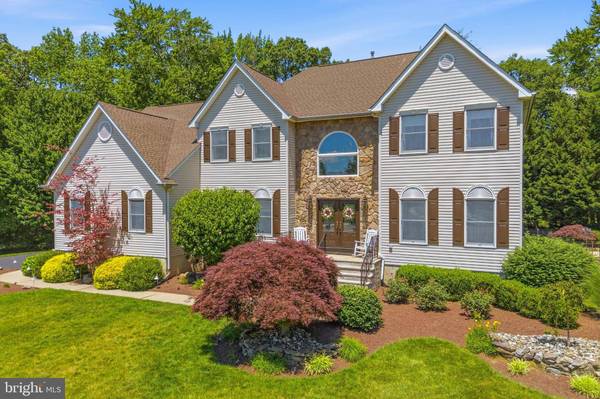 16 KINGS CT, Monroe Township, NJ 08831