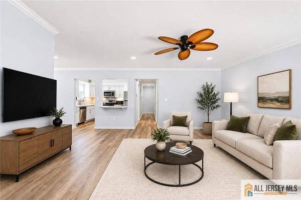 11 John Hancock DR #B, Monroe, NJ 08831