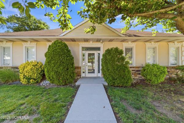 320 Spotswood Englishtown Road, Monroe, NJ 08831