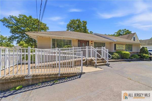 333 Spotswood Englishtown RD