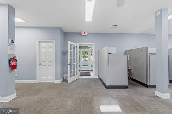 320 SPOTSWOOD ENGLISHTOWN DR, Monroe Township, NJ 08831