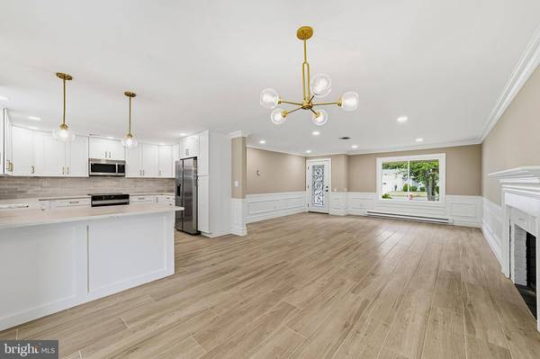 66-B ESSEX RD, Monroe Township, NJ 08831