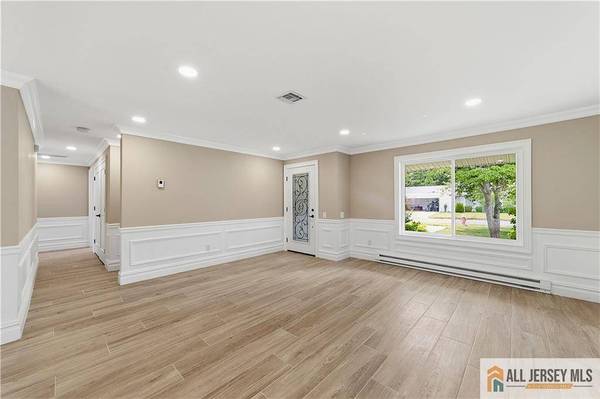 66 Essex RD #66B, Monroe, NJ 08831