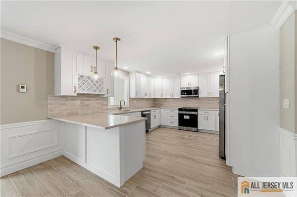 66 Essex RD #66B, Monroe, NJ 08831