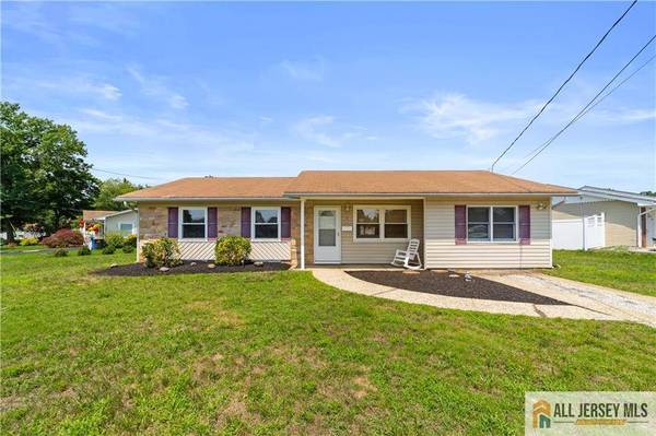 5 Forest Park TER, Monroe, NJ 08831