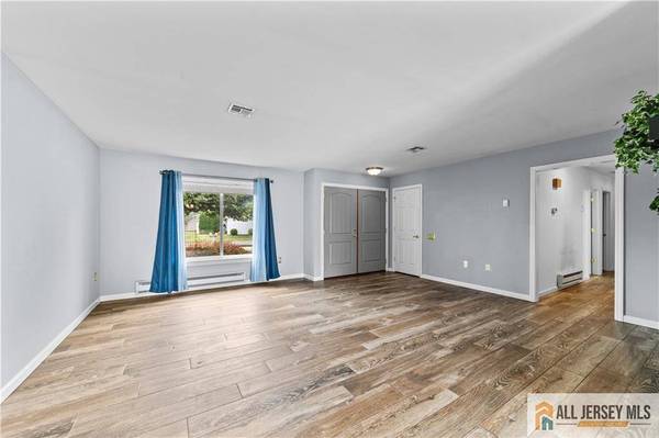 491 Delair RD #491B, Monroe, NJ 08831