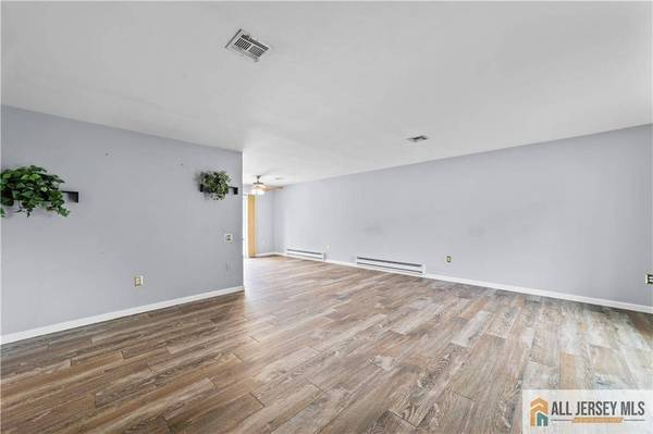 491 Delair RD #491B, Monroe, NJ 08831