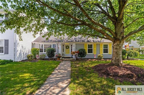 74 Amherst LN #E
