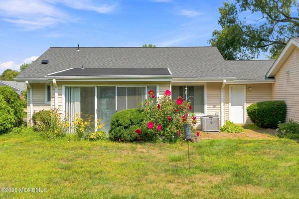 287 Oradell Drive, Monroe, NJ 08831