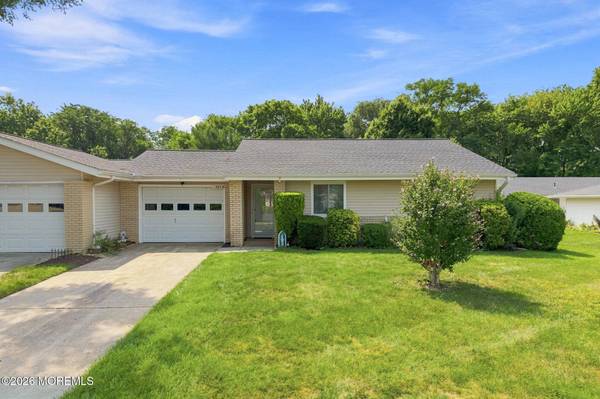 287 Oradell Drive, Monroe, NJ 08831