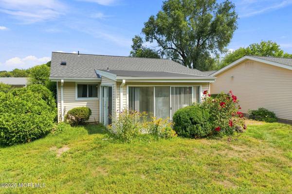 287 Oradell Drive, Monroe, NJ 08831