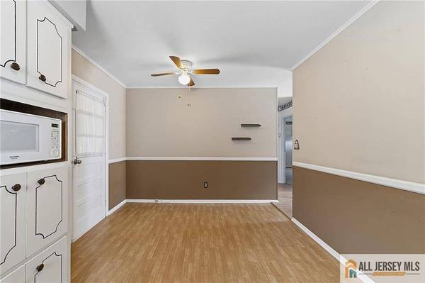 16 Pupek RD, South Amboy, NJ 08879