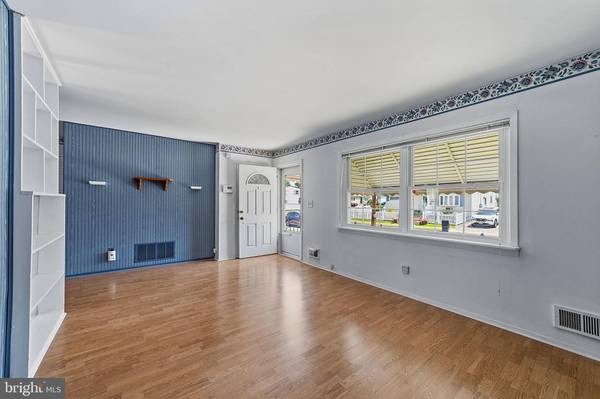 16 PUPEK RD, South Amboy, NJ 08879