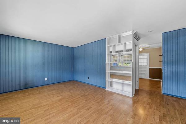 16 PUPEK RD, South Amboy, NJ 08879
