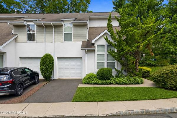 24 Parkside Drive, Jamesburg, NJ 08831