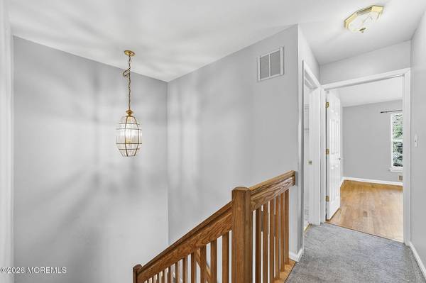 24 Parkside Drive, Jamesburg, NJ 08831