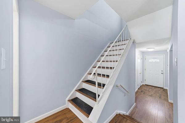 60 HICKORY CT, Jamesburg, NJ 08831