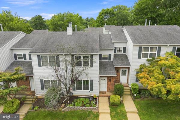 60 HICKORY CT, Jamesburg, NJ 08831