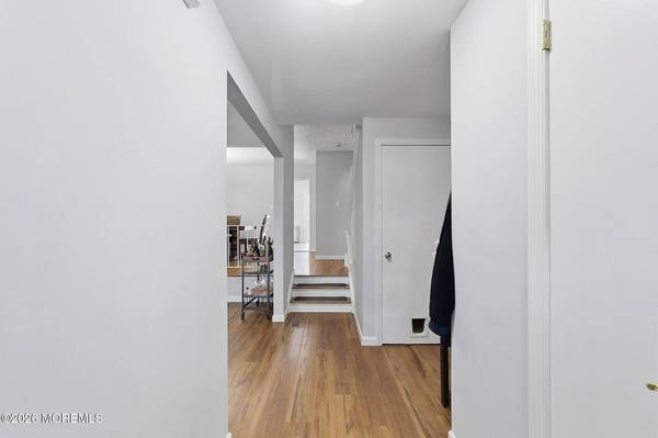 60 Hickory Court, Jamesburg, NJ 08831