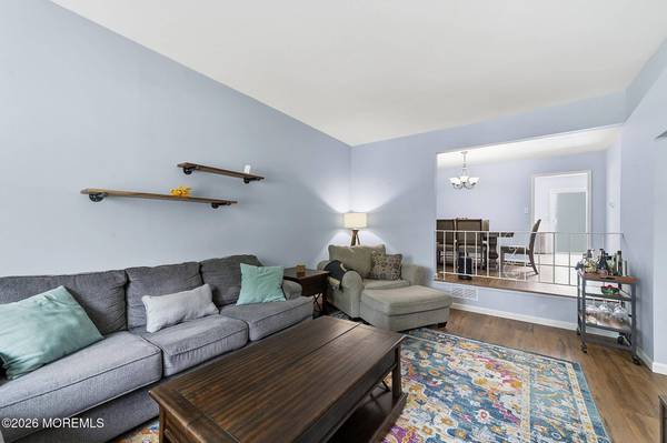 60 Hickory Court, Jamesburg, NJ 08831
