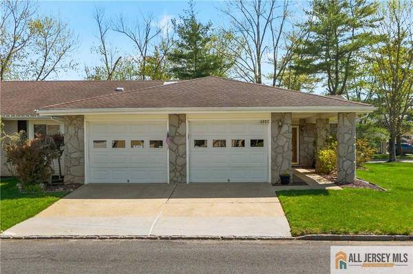 480 Fairton DR #480C, Monroe, NJ 08831