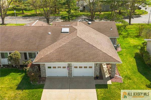 480 Fairton DR #480C, Monroe, NJ 08831