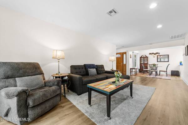 480 Fairton Drive #480C, Monroe, NJ 08831