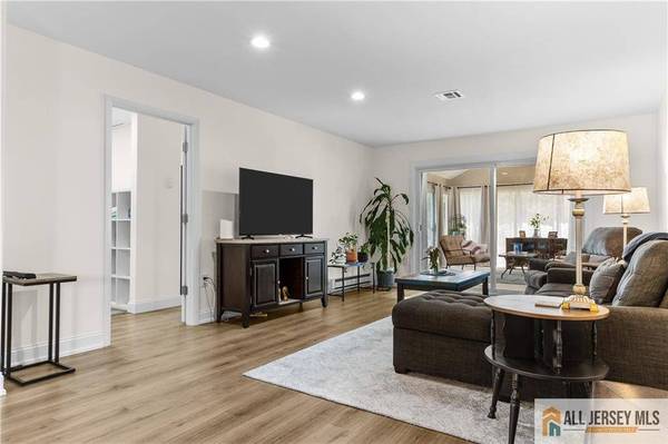 480 Fairton DR #480C, Monroe, NJ 08831