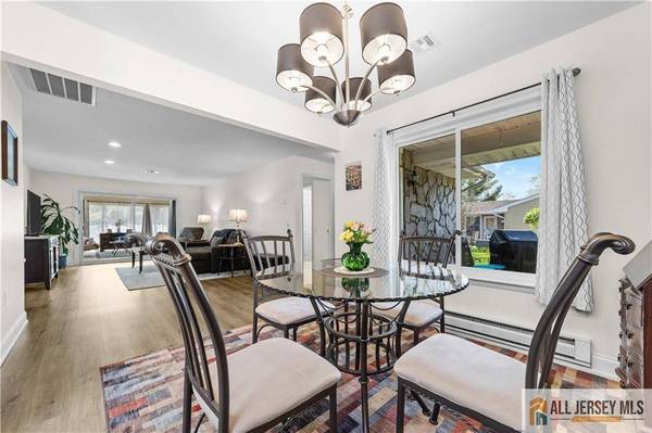 480 Fairton DR #480C, Monroe, NJ 08831