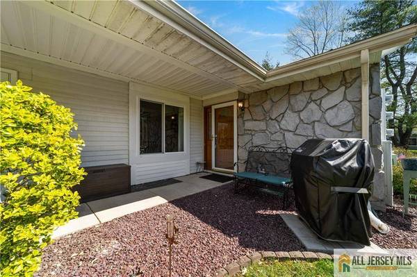 480 Fairton DR #480C, Monroe, NJ 08831