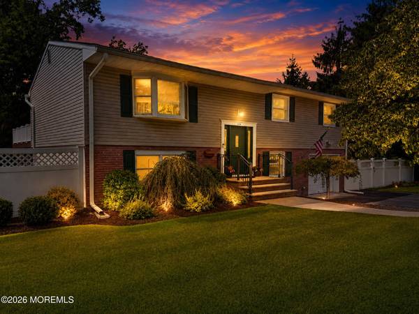 104 Pinewood Road, Howell, NJ 07731