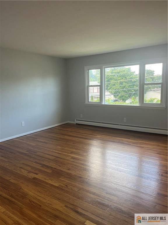 110 Buckelew AVE #2, Jamesburg, NJ 08831