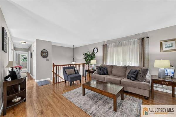 104 Pinewood RD, Howell, NJ 07731