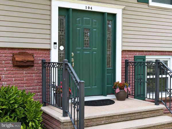 104 PINEWOOD ROAD, Howell, NJ 07731