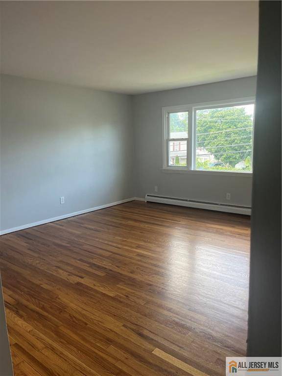 110 Buckelew AVE #2, Jamesburg, NJ 08831