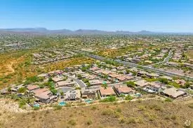 What Happens to the Housing Market When the Economy Slows Down?