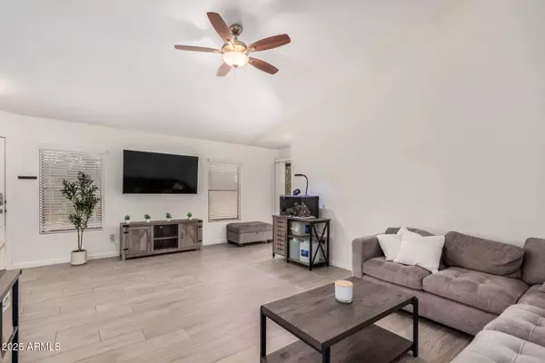 13216 W DESERT Lane, Surprise, AZ 85374