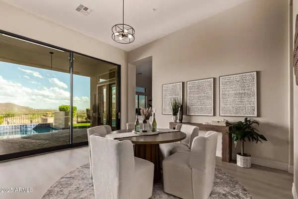 42041 N MOUNTAIN COVE Drive, Phoenix, AZ 85086