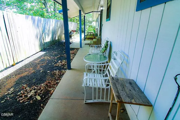 898 Lake View LOOP, Sevierville, TN 37876