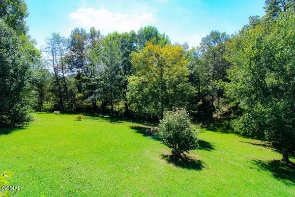 898 Lake View LOOP, Sevierville, TN 37876