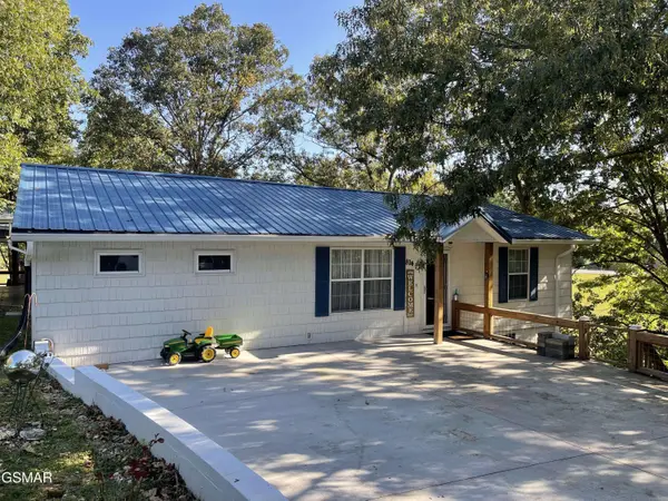 894 Lake View Loop, Sevierville, TN 37876