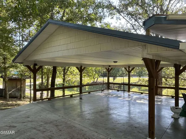 894 Lake View Loop, Sevierville, TN 37876