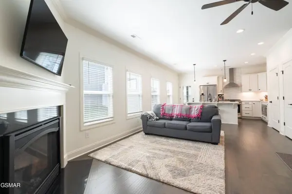 1722 Melton Meadows Drive, Maryville, TN 37803