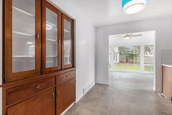 208 3 Mile NE Road, Grand Rapids, MI 49505