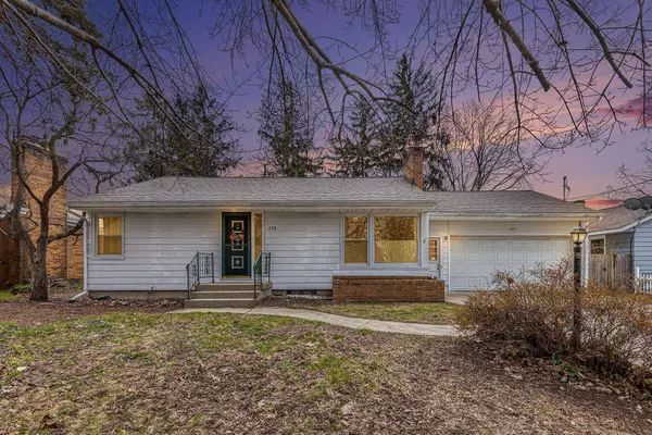 208 3 Mile NE Road, Grand Rapids, MI 49505