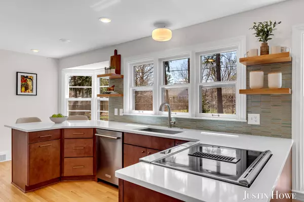 1824 Duffield NE Drive, Grand Rapids, MI 49503