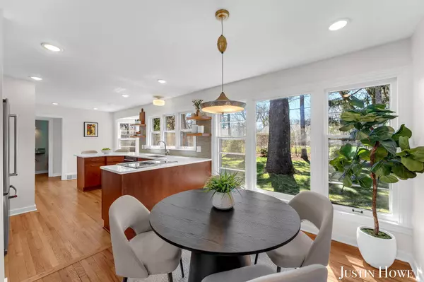 1824 Duffield NE Drive, Grand Rapids, MI 49503