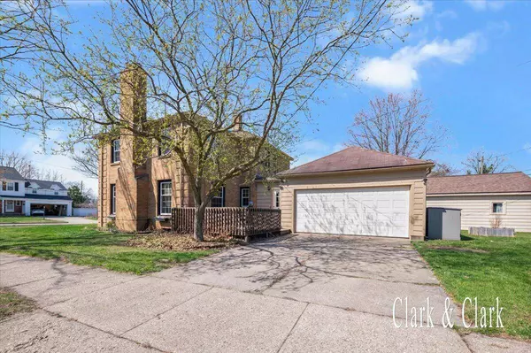 655 Mulford SE Drive, Grand Rapids, MI 49507